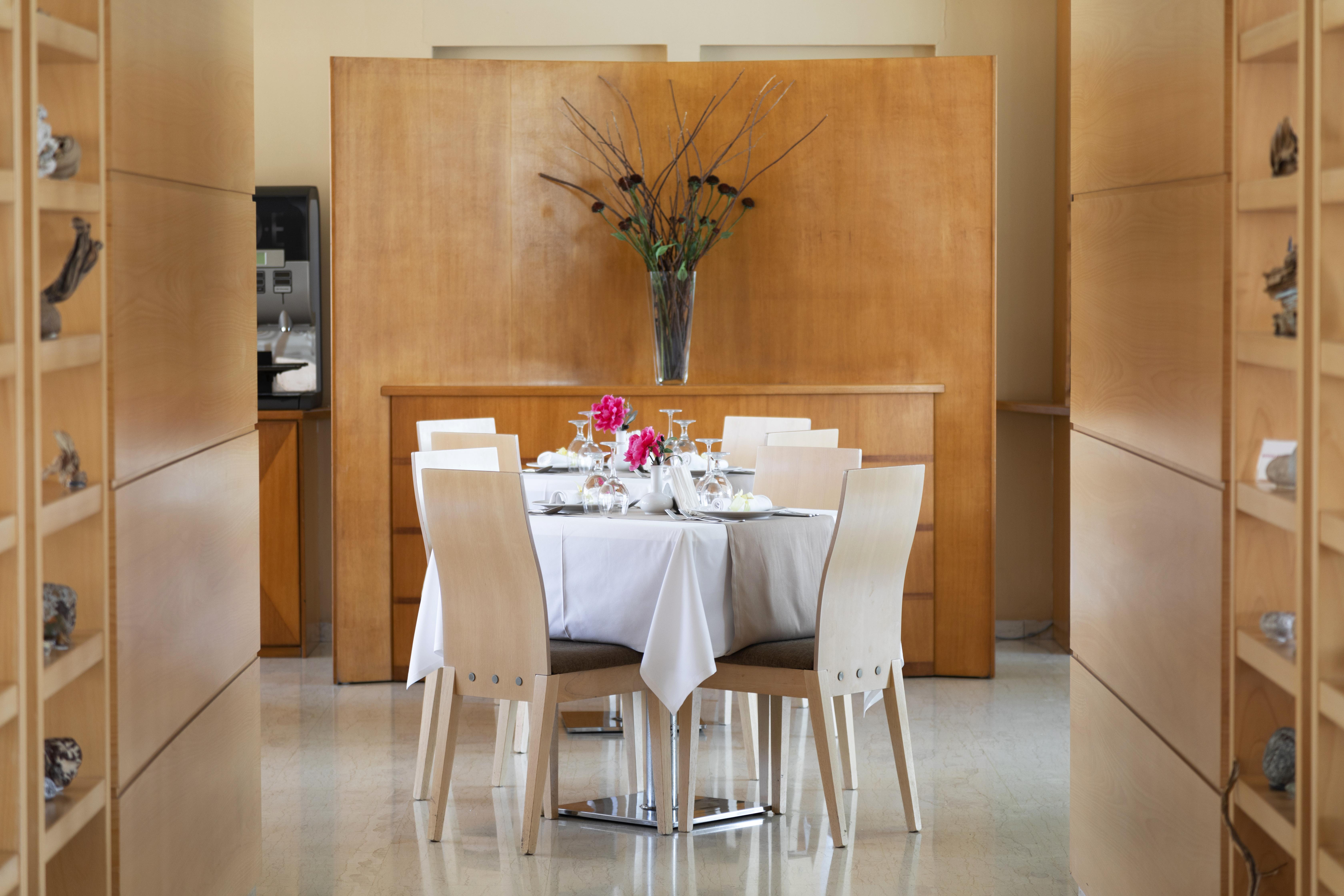 Athineon Hotel Rhodes City Екстер'єр фото